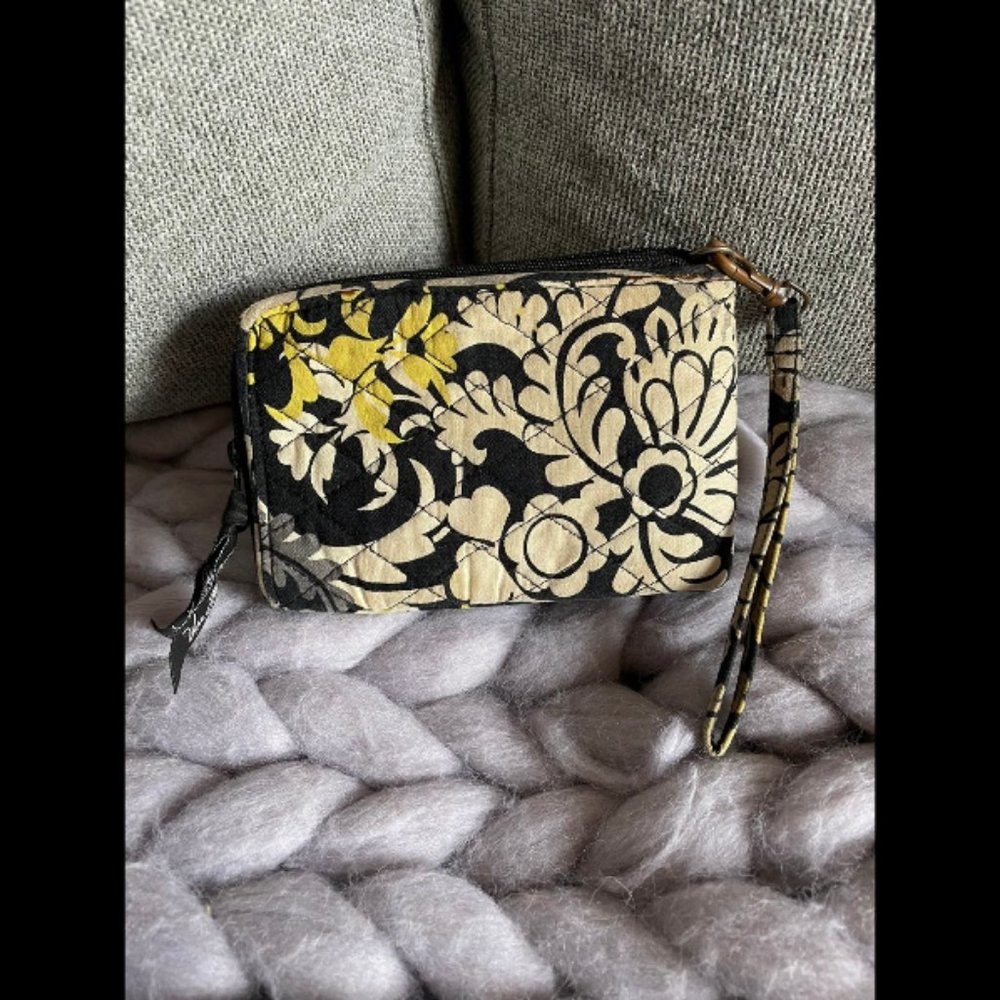 Damask Print Double ID Wallet - Picture 4 of 4